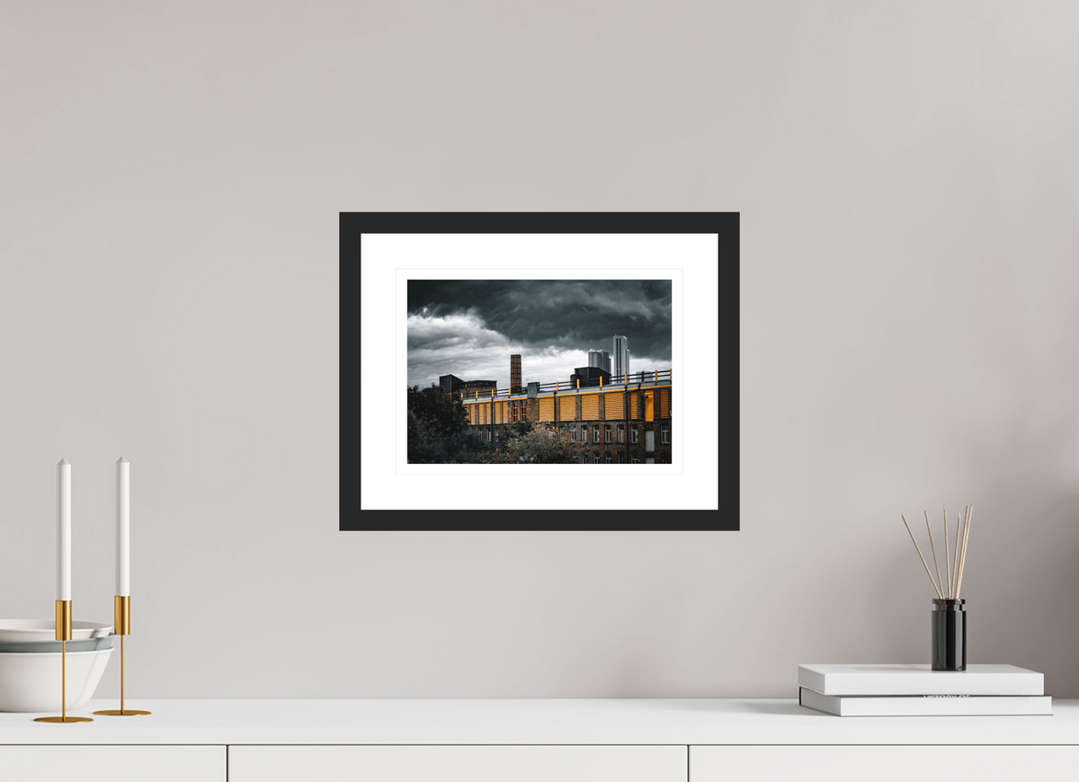 28.3 x 20 cm, Black matte | Natural white mount Ower-kessen | Leeds