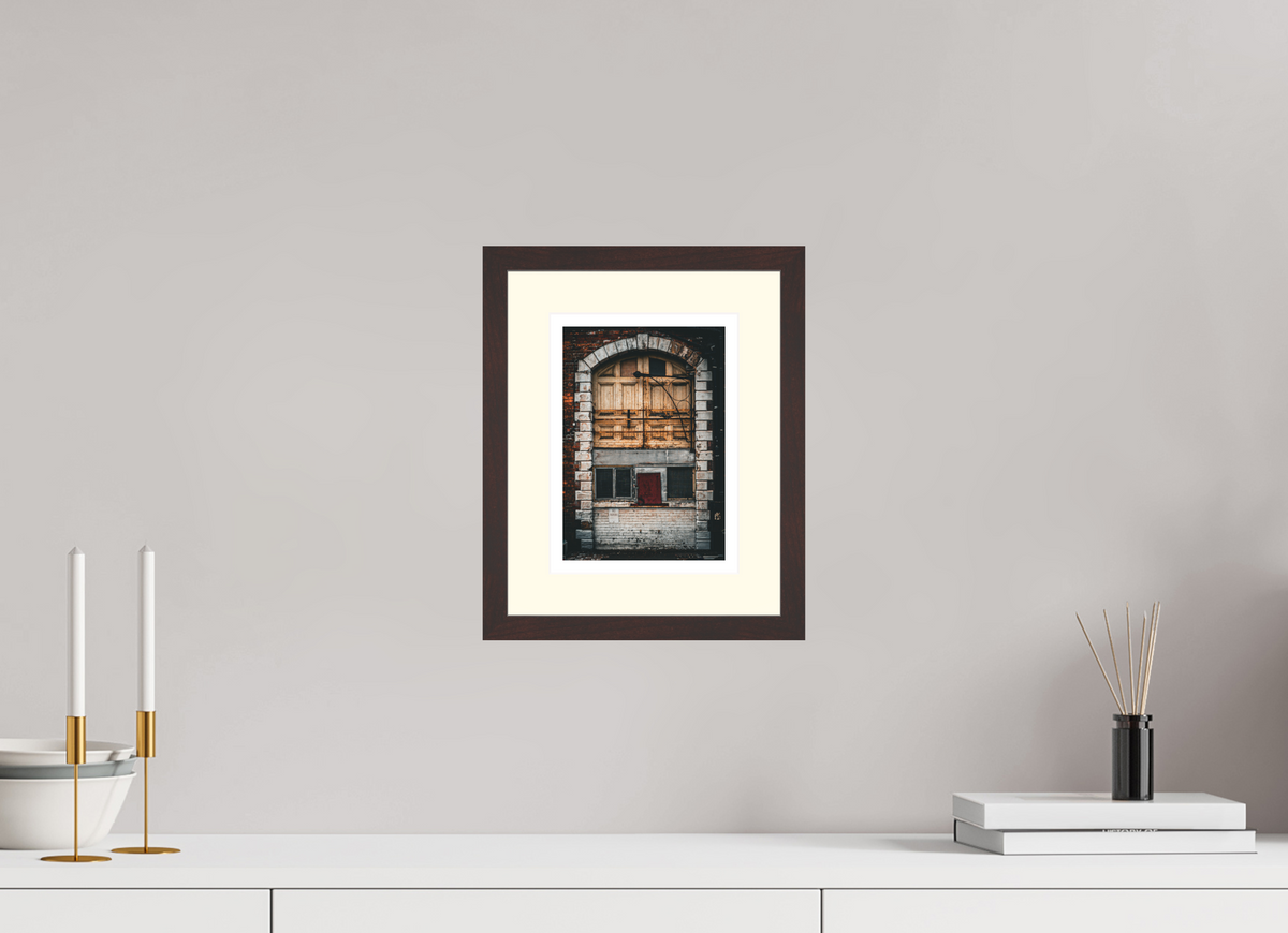 15 x 21.2 cm, Alder brown | Ivory mount Be ryte | Leeds