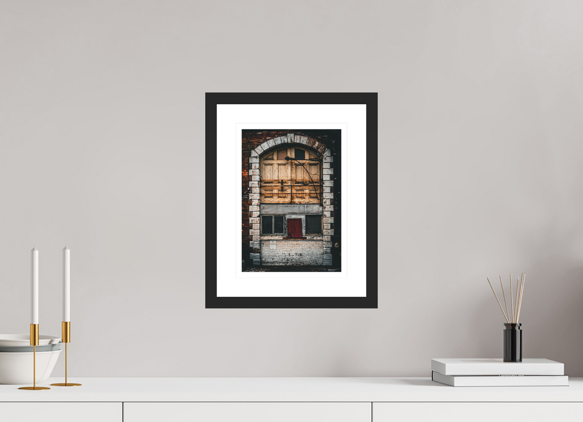 20 x 28.3 cm, Black matte | Bright white mount Be ryte | Leeds