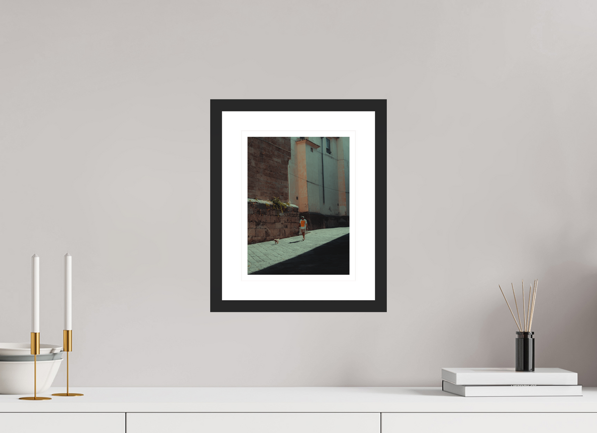 20 x 26.7 cm, Black matte | Natural white mount Passing Through | Salerno, Italy