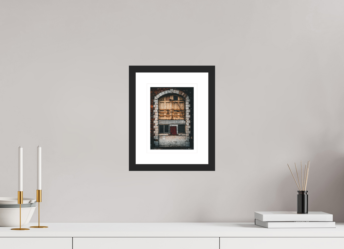 15 x 21.2 cm, Black matte | Bright white mount Be ryte | Leeds