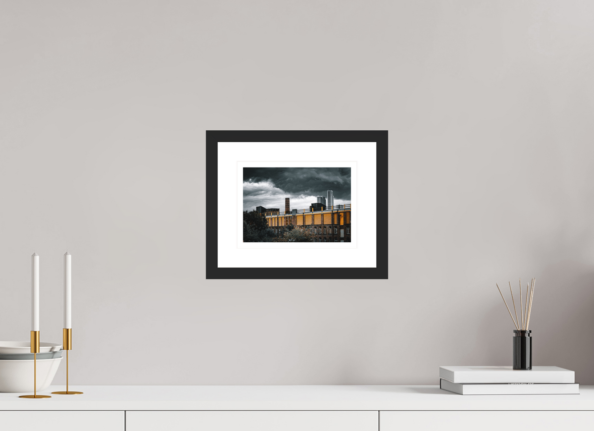 21.2 x 15 cm, Black matte | Natural white mount Ower-kessen | Leeds