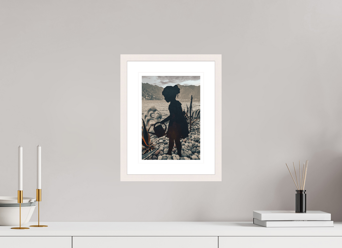 20 x 28.3 cm, Maple white | Bright white mount Lake Gardener | Malcesine, Italy