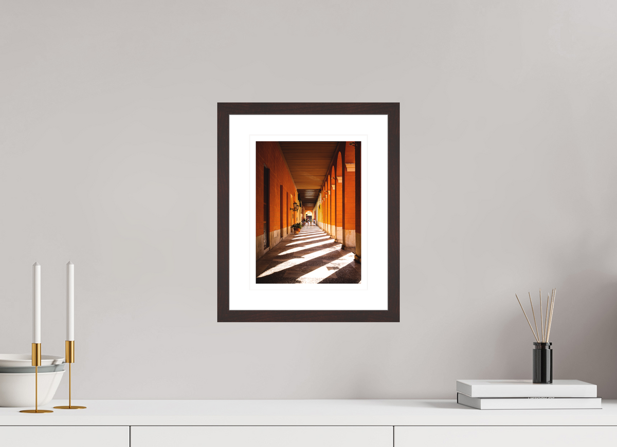 20 x 26.7 cm, Alder brown | Natural white mount Intervals of Light | Palma de Mallorca