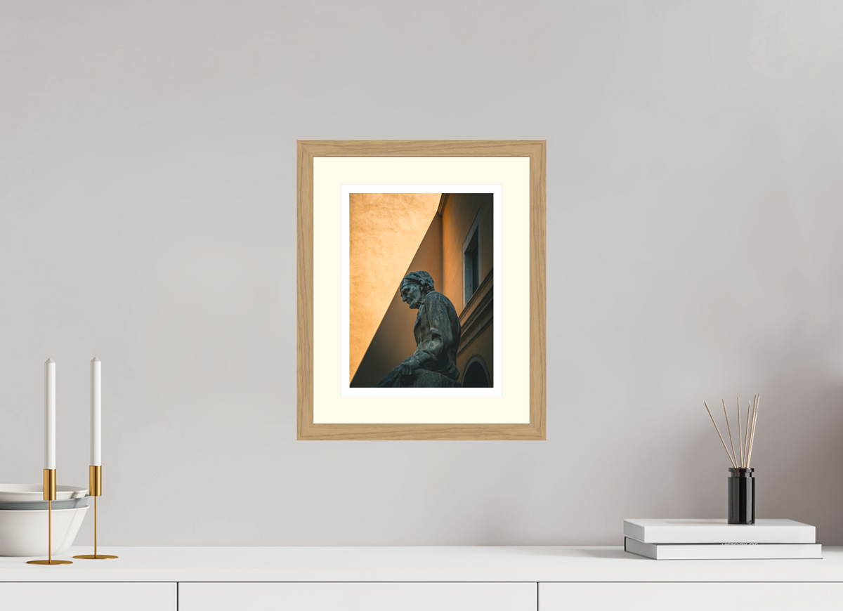 20 x 26.7 cm, Natural oak | Ivory mount Last Farmers Market | Palma de Mallorca