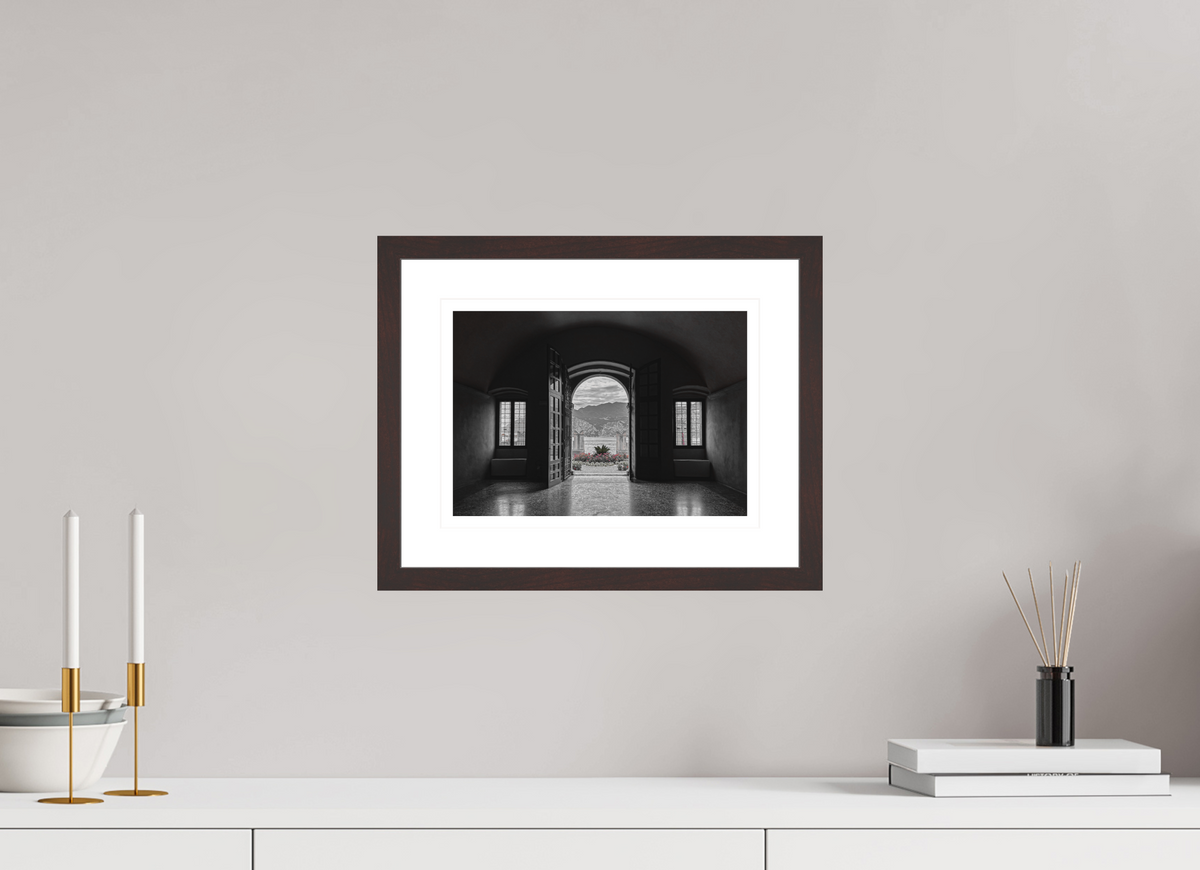 28.3 x 20 cm, Alder brown | Natural white mount Palazzo dei Capitani | Malcesine, Italy