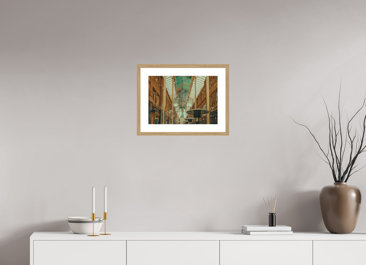 42.4 x 30 cm, Natural oak | Natural white mount Victoria | Leeds
