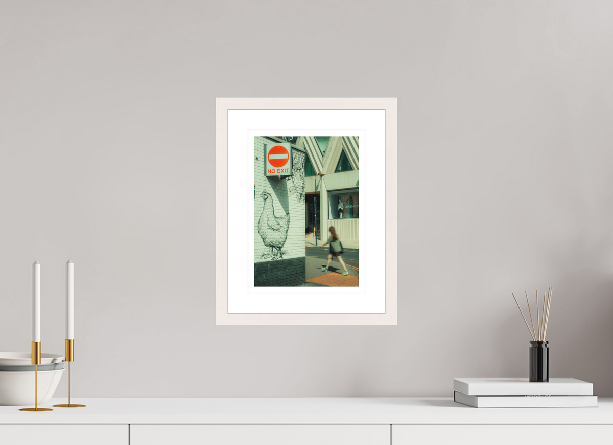 20 x 28.3 cm, Maple white | Bright white mount No exit chicken | Leeds