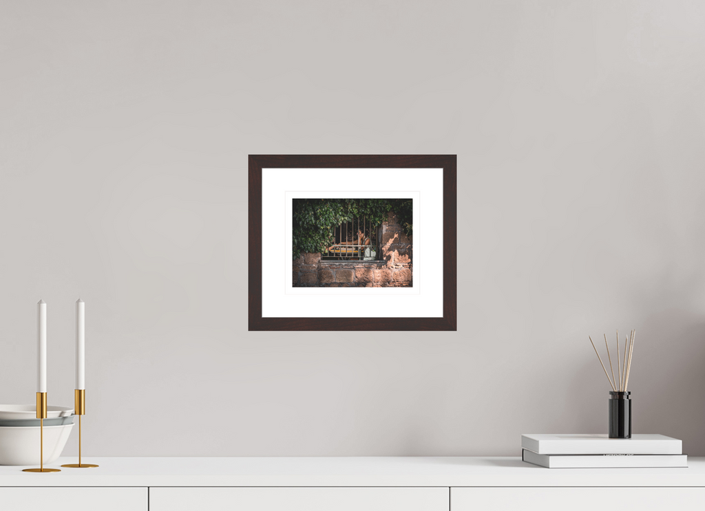 20 x 15 cm, Alder brown | Natural white mount Private View | Tuscania, Italy