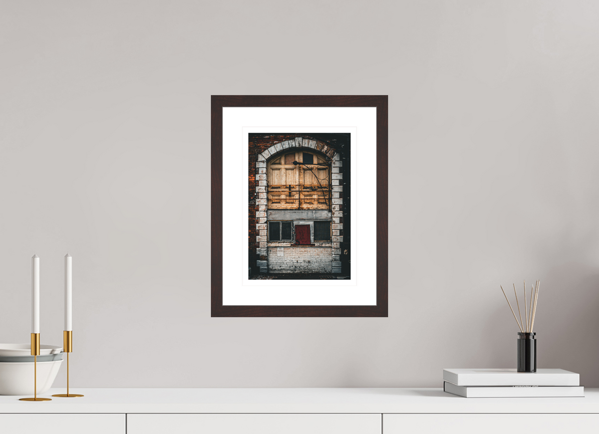 20 x 28.3 cm, Alder brown | Natural white mount Be ryte | Leeds